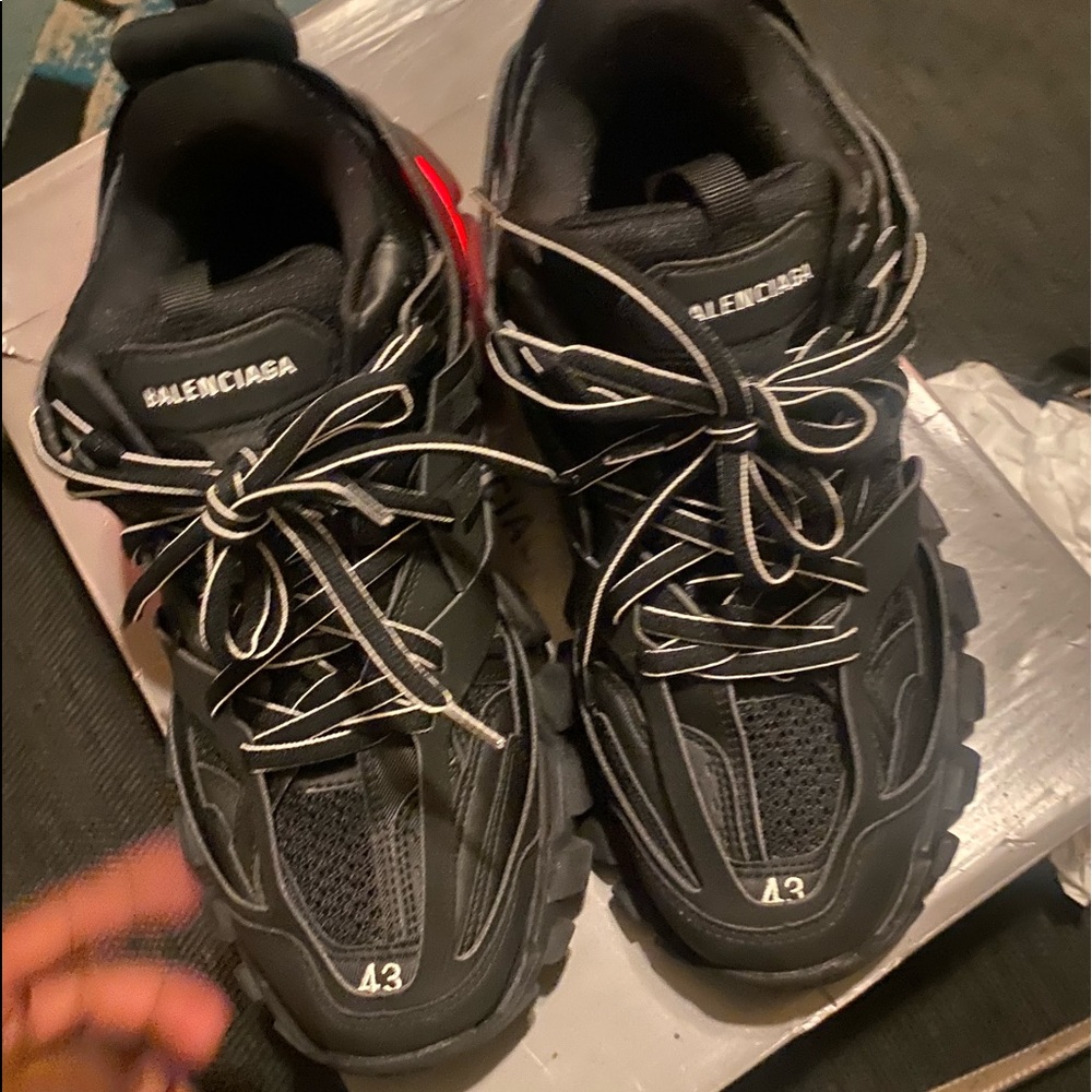 balenciaga track leds
